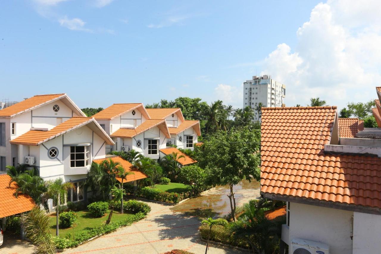 Capital O Twilight Bay Hotel Chennai Exterior foto